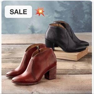 NWT Frye Nora Zip Short Boots Booties Redwood